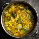 Low-Waste Vegetable Broth Using Cabbage Scraps and Onion Skins